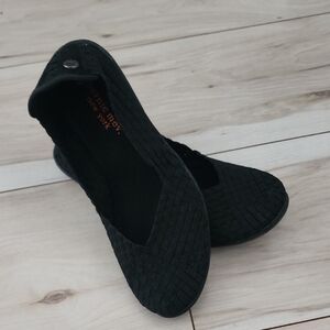 bernie mev. Black Woven Loafers